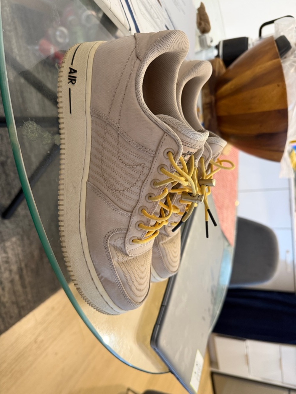 Beige Low-Top Sneakers with Yellow Laces